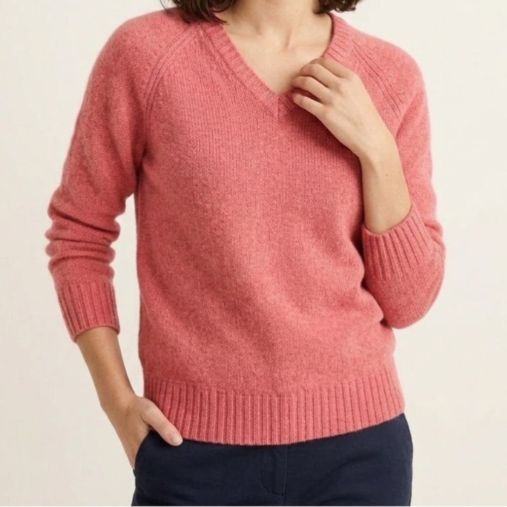 J. Crew Lambs Wool Women's V-Neck Sweater in Dusty Rose